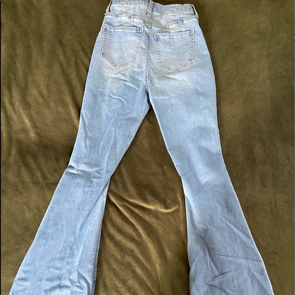 Fashion nova flare jeans - Picture 2 of 3